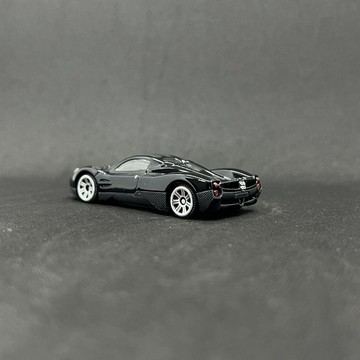 臺灣有貨🔥1/64 帕加尼烏托邦汽車模型合金車限量版男生禮物收藏擺件TUO