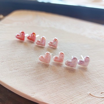 Aurora Heart 愛心耳環 //925純銀