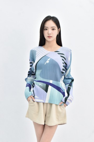(L) pleats please 不規則圖案藍色長袖上衣