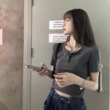 黑色修身顯瘦短袖t恤女年新款夏季韓版休閑百搭法式上衣潮ins