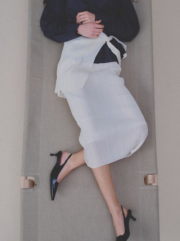Arco Pleats Skirt [WHITE]