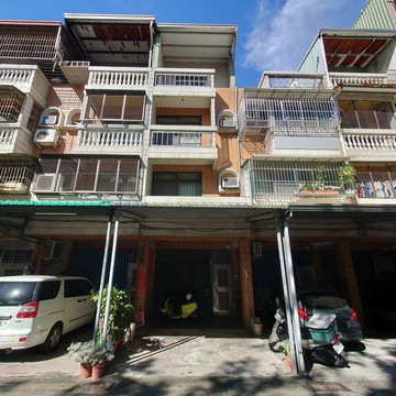 小港醫院旁樹海騎樓美透店｜高雄市小港區山明路