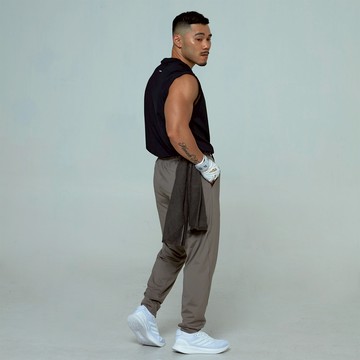 XY-Stretch 寬肩弧線剪接背心