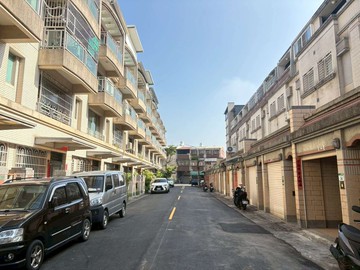 八卦寮、仁武航太園區|近鳳仁路大四房車墅｜高雄市仁武區新龍街