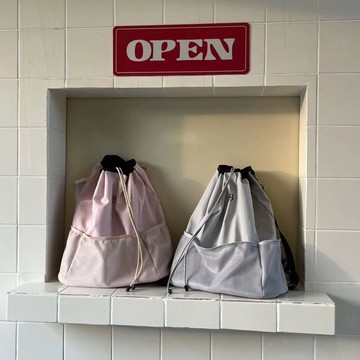 【Darling】小衆原創設計立體膠印束口撞色尼龍輕巧大容量網眼達人包