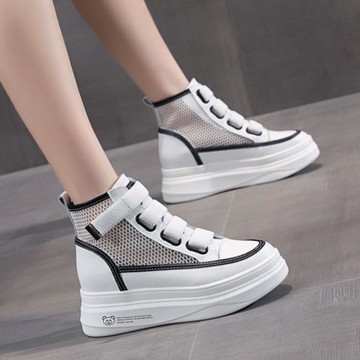 夏季短靴女網面透氣涼靴2024年新款搭配短裙7分褲的高腰休閑鞋子