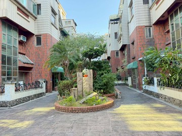 近竹北家樂福/科大雙商圈【香隄別墅】3房+平車｜新竹縣竹北市福興路