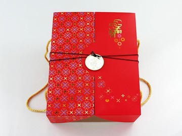 【零售量 】 日日有財12入對開單層提盒  / 50組