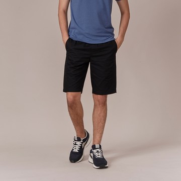 GIORDANO 男裝修身卡其短褲 - 09 標誌黑