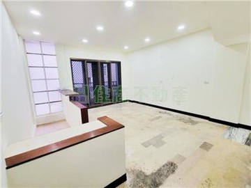 **鄰東橋商圈傳統車庫透天~｜台南市永康區大橋一街