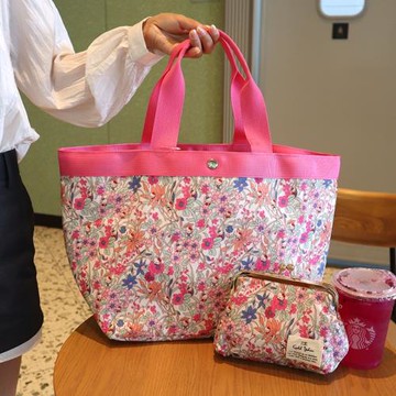 日系可愛三麗家美樂蒂kt雙子星大容量托特包花卉防水化妝包口金包