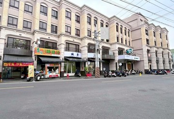 近榮總｜給孩子一個有院子的家 ． 輕鬆入主優質車墅｜高雄市仁武區後港巷