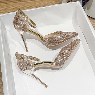 涼鞋2026年伴娘婚鞋銀色法式中空少女細跟水晶尖頭一字扣帶高跟鞋