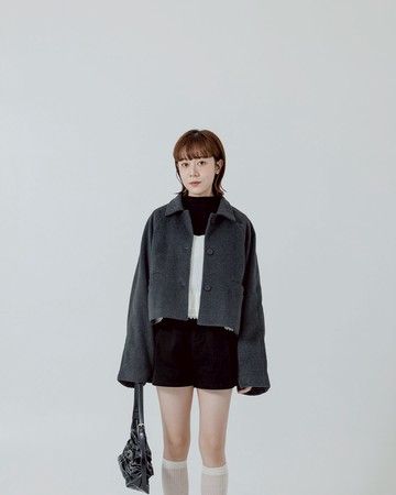 質感毛呢排釦短版外套-深灰