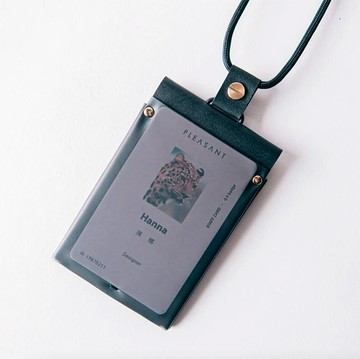 【HankMax】 0.9 Badge 雙面感應 證件套 (共4色／直橫任選)