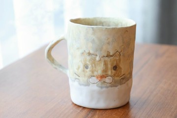 【聖誕禮物】躲貓貓咪日式侘寂風米黃色釉手捏陶馬克杯大容量瓷土