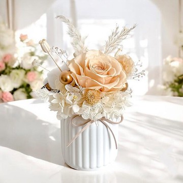 Love in Paris愛在法國巴黎花禮 (贈送5ml香氛油)