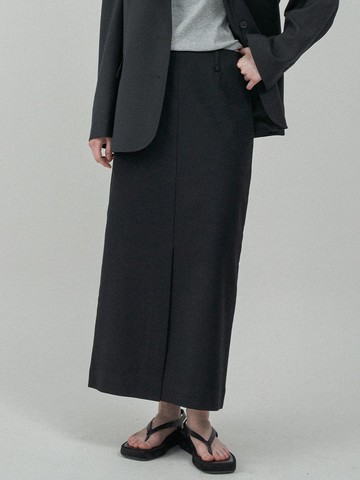 Essential Slit Long Skirt [Black]