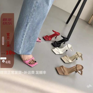 現 韓國東大門22夏ins簡約氣質方頭露趾一字細帶皮帶扣小貓跟涼拖