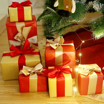 圣誕節創意禮物盒堆頭擺件桌面禮包迷你小圣誕樹布置裝飾品1入