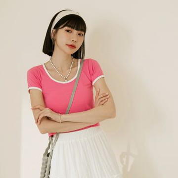 OB嚴選-涼感．冰絲棉滾邊短袖短版上衣《AB18193-》