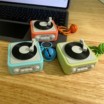 無用良品 迷你留聲機 唱歌的留聲機 小型迷你磁帶機 錄音鑰匙扣 情侶禮物 交換禮物 復古收音機 生日禮物 上課無聊