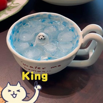 卡通海豹造型陶瓷馬克杯 握持使用顺手好拿取 可愛風格手工打造別具特色 陶瓷材質堅實耐用 咖啡牛奶專用創意水杯 小眾設計