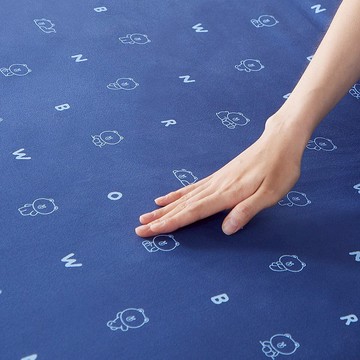 LINE FRIENDS | 純棉熊大印花床包-紳士藍