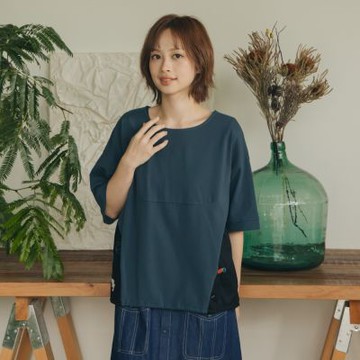 【MOSS CLUB】多肉兔印花拼接抽繩寬鬆短袖T恤 黑 綠