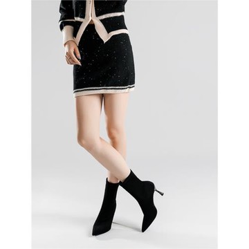 裸色尖頭彈力靴女2025年新款秋冬短靴絨面細跟設計感氣質襪靴高跟