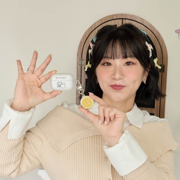 焦凡凡我超棒強悍防摔AirPods保護套(附吊飾)