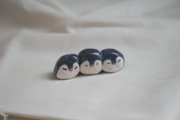 【預購】三隻小陶企筷架