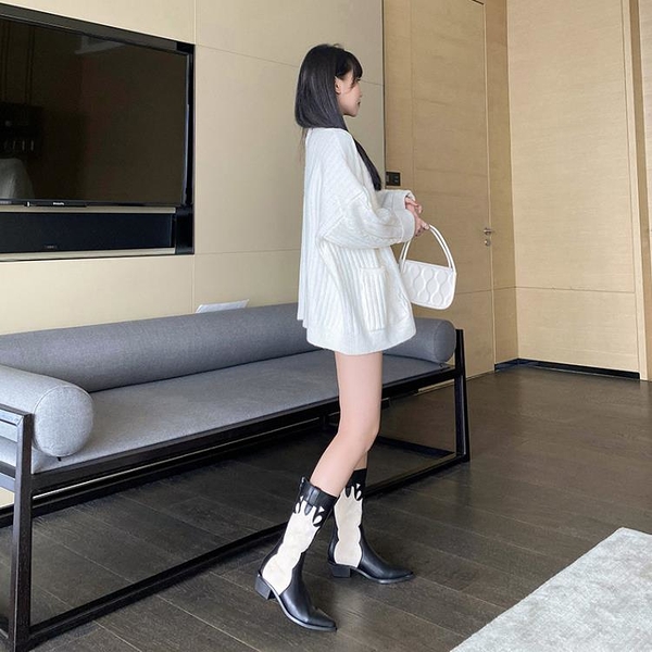 阿希哥同款復古尖頭西部牛仔靴女新款中跟套筒切爾西靴短靴