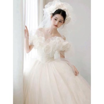 一字肩法式輕婚紗新娘2025新款在逃公主高級質感出門紗主紗高級感