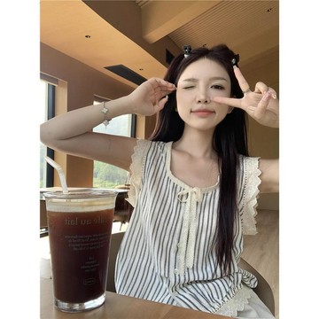 台灣出貨 無袖上衣女夏季新款法式復古條紋襯衫設計感小衆蕾絲拼接辣妹上衣無袖上衣  無袖襯衫女 背心 女生襯衫