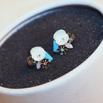 現貨+預購 玫瑰金耳環鑲鑽耳飾-獨特蝴蝶結優美生日情人節禮物女飾品2色73ca259【獨家進口】【米蘭精品】