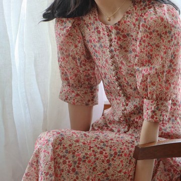修身氣質溫柔初戀法式連衣裙夏季2022年新款女韓版碎花中長款裙子