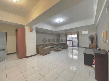 亞灣駁二特區‼️超極大低管理費‼️大四房電梯華廈｜高雄市鹽埕區瀨南街