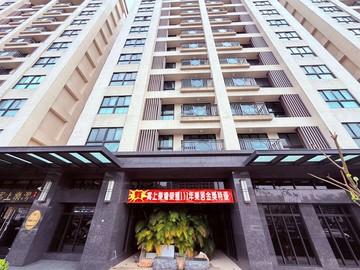 新光特區ㄧ樓挑高2房休旅車位小資美屋｜台中市太平區旱溪東路二段