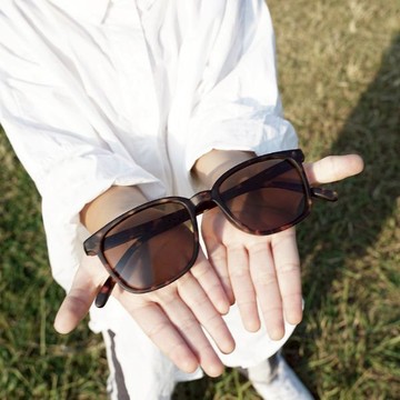 LE FOON Wellington Frame 成人墨鏡 UV400 - 琥珀玳瑁