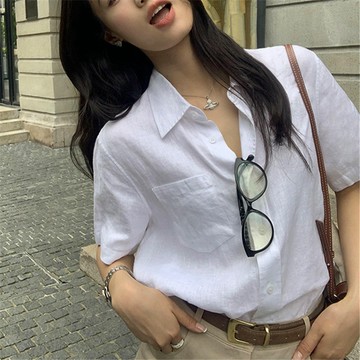 【桃喜Rich女裝】老錢風時尚女裝 亞麻寬鬆短袖襯衫 小眾設計感通勤休閒襯衣 韓版氣質優雅上衣 翻領白色襯衫