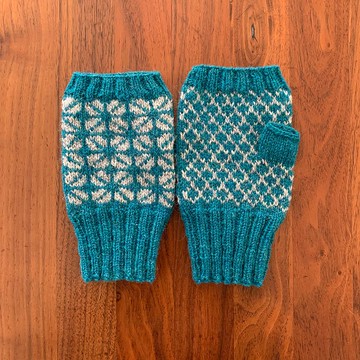 拉脫維亞傳統圖案暖手人魚綠