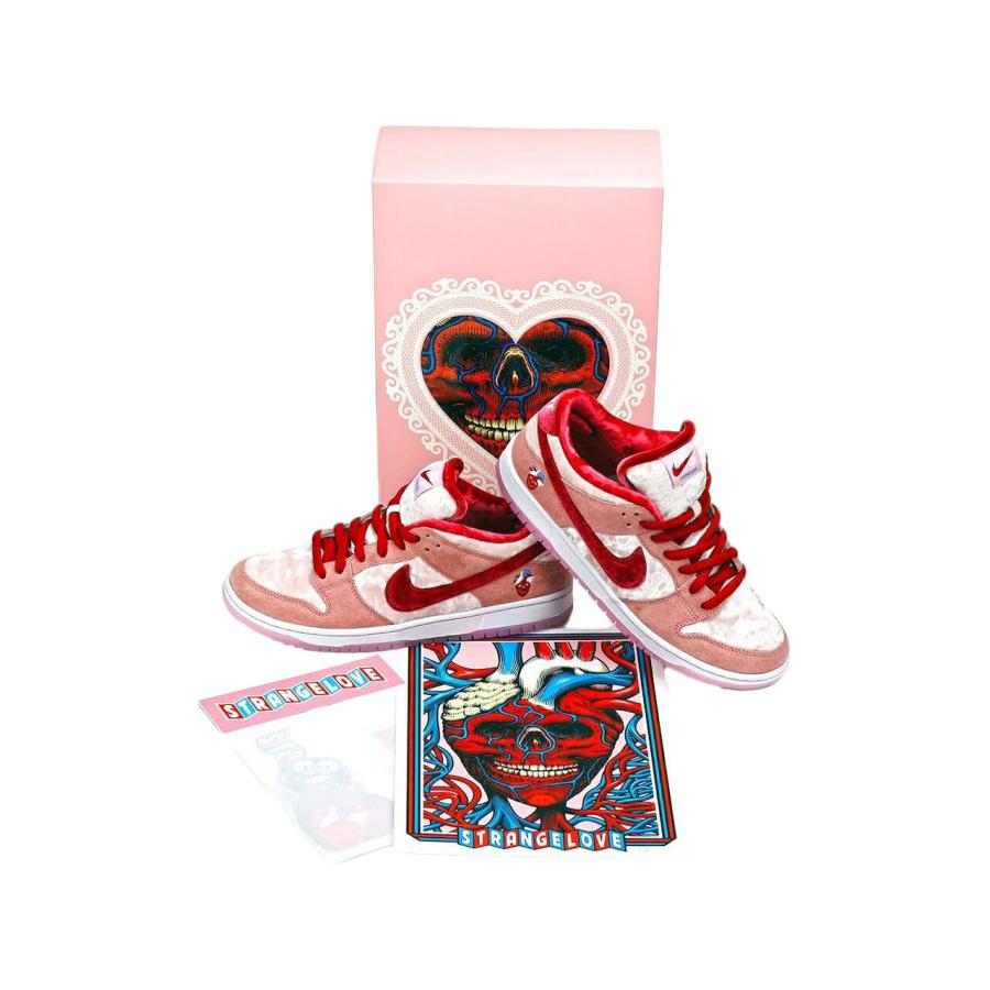Nike SB Dunk Low StrangeLove Skateboards (Special Box) | LINE ...