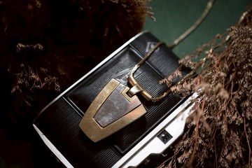 【老飾品/西洋老件】VINTAGE美國TRIFARI時尚墜飾古著長項鍊