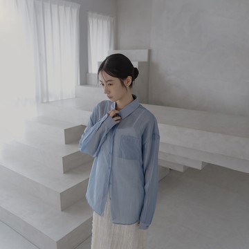 質感素面雙口袋透膚襯衫-藍