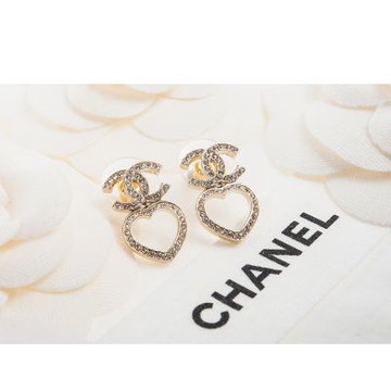 CHANEL 香奈兒新款雙C LOGO 愛心水鑽穿式耳環 (金色)