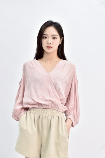 (L) 【德馨私服】tiff質感露肩粉色長袖上衣