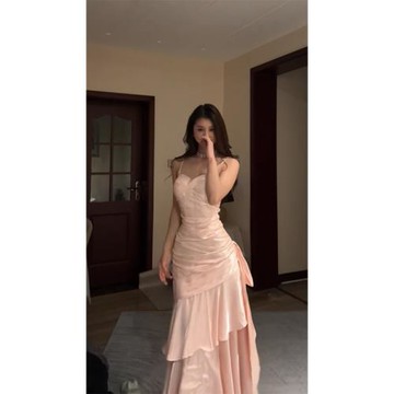 Turn right/陳大腿 粉色流光人魚姬連衣裙高級感輕奢小眾公主禮服