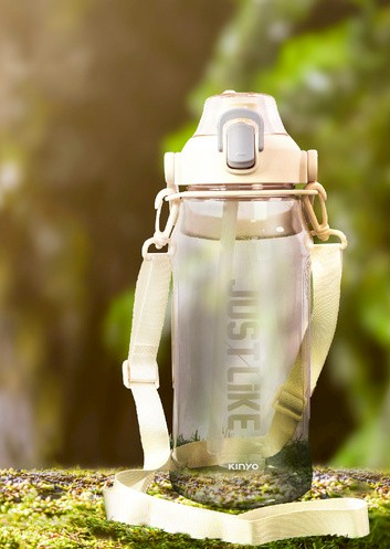 KINYO 大容量運動吸管水壺1.6L