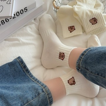 🔥高雄 現貨🔥卡皮巴拉白色條紋刺繡短襪 水豚 刺繡 卡皮巴拉 日系 文青襪 夏季 可愛襪 高筒襪 潮襪 學生襪 透氣